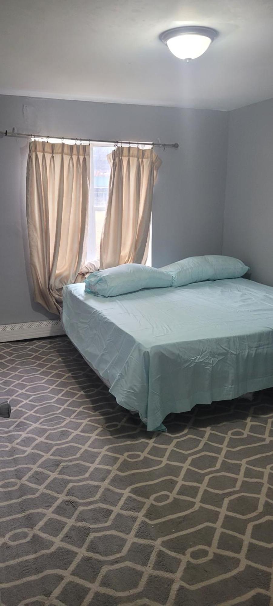 Room In A Beach House With King Size Bed In A Landlord Hosted Three Bedroom Apartment Nowy Jork Zewnętrze zdjęcie